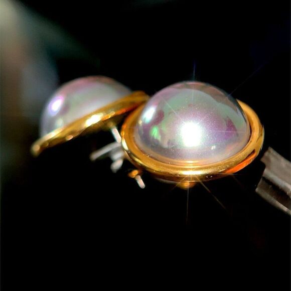 Big Black Pearl Earrings - Picture 3 of 6